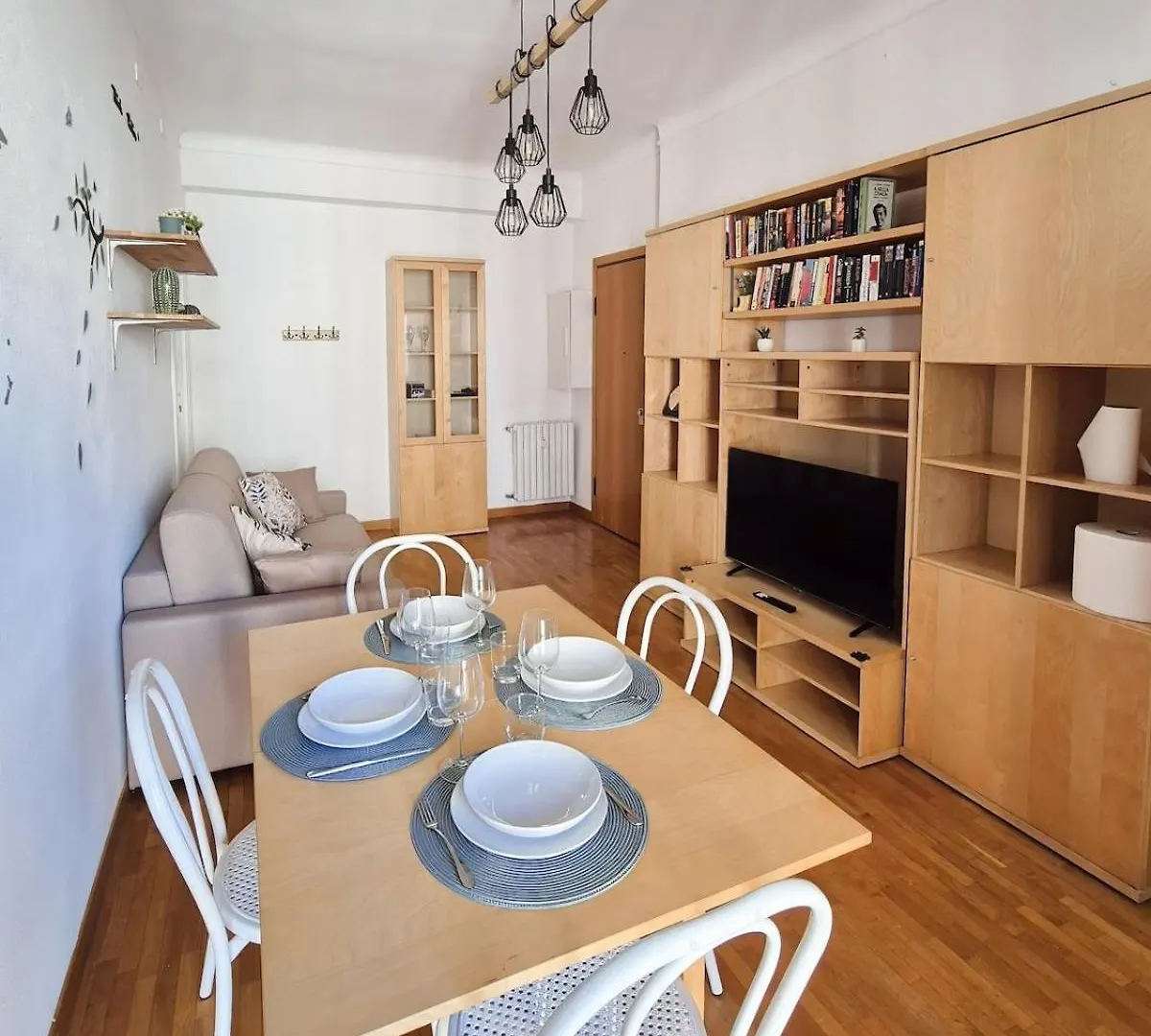 Comfortable Two-Room Apartment In Milán